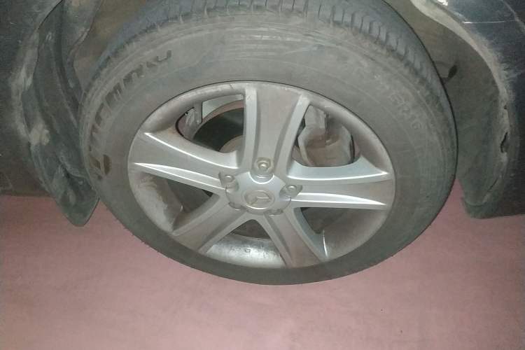 Used Mazda 6 2007 2.0L Manual Transmission Right Front Wheel Hub