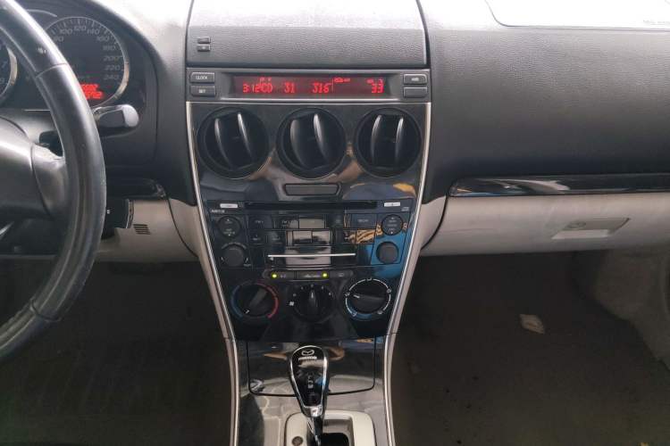 Used Mazda 6 2008 2.0L Automatic Fashion Edition Audio And AC Panel