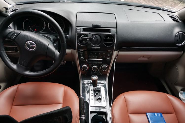 Used Mazda 6 2008 2.0L Automatic Fashion Edition Center Console
