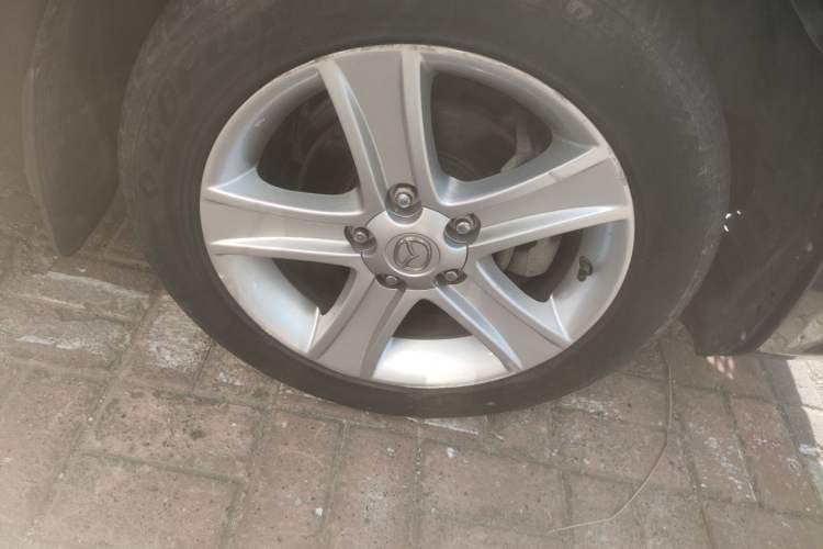 Used Mazda 6 2008 2.0L Automatic Fashion Edition Right Front Wheel Hub