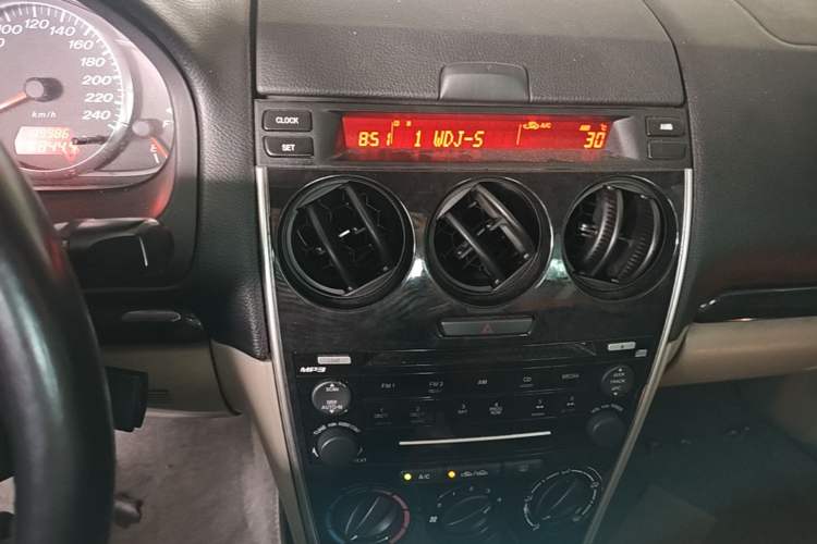 Used Mazda 6 2008 2.0L Automatic Fashion Edition Audio And AC Panel