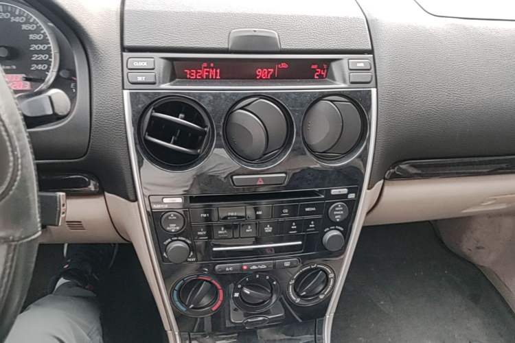 Used Mazda 6 2008 2.0L Automatic Fashion Edition Audio And AC Panel