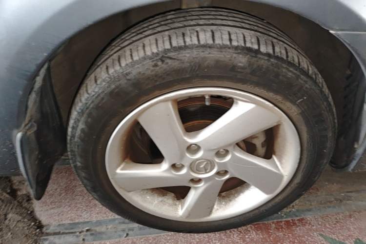 Used Mazda 6 2008 2.0L Automatic Fashion Edition Right Front Wheel Hub