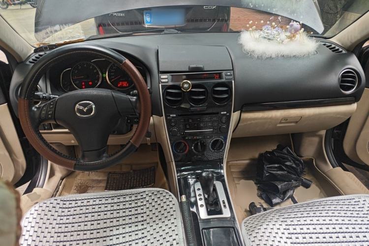 Used Mazda 6 2008 2.0L Automatic Fashion Edition Center Console
