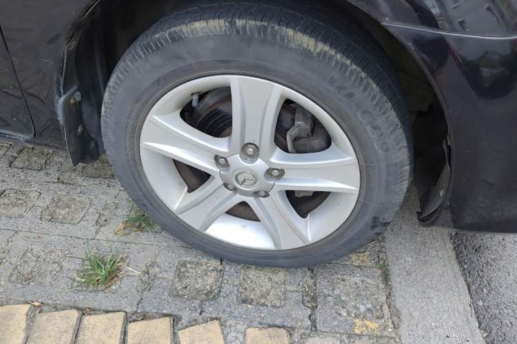 Used Mazda 6 2008 2.0L Automatic Fashion Edition Right Front Wheel Hub