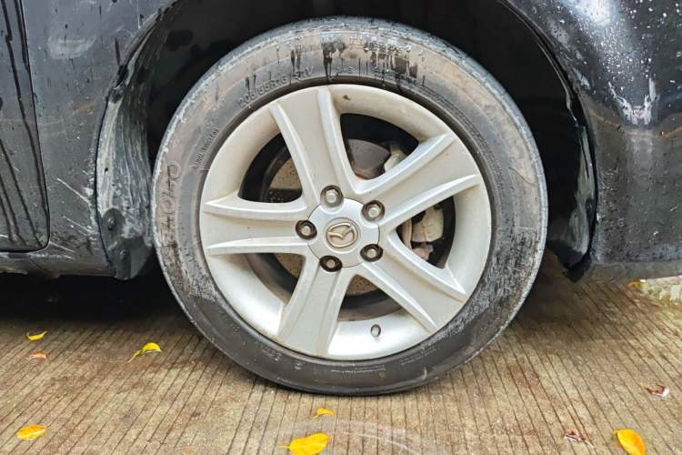 Used Mazda 6 2008 2.0L Automatic Fashion Edition Right Front Wheel Hub