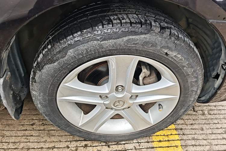 Used Mazda 6 2008 2.0L Automatic Fashion Edition Right Front Wheel Hub