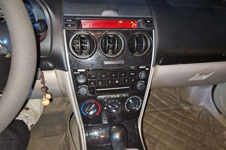 Used Mazda 6 2008 2.0L Automatic Fashion Edition Audio And AC Panel