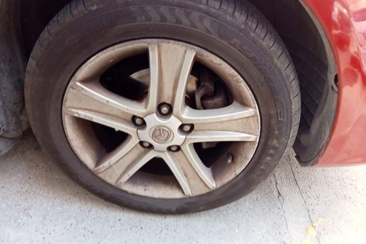 Used Mazda 6 2008 Coupe 2.0L Automatic Sport Model Right Front Wheel Hub