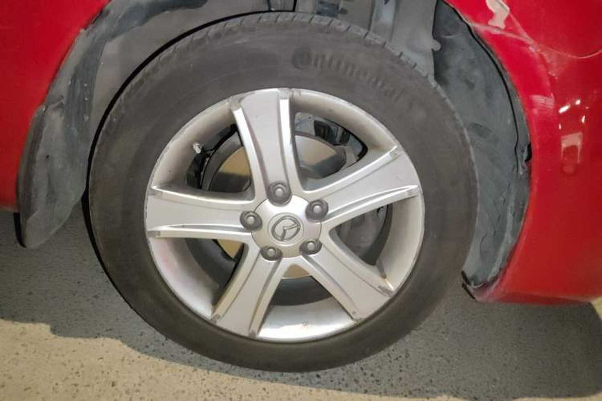 Used Mazda 6 2008 2.0L Automatic Fashion Edition Right Front Wheel Hub