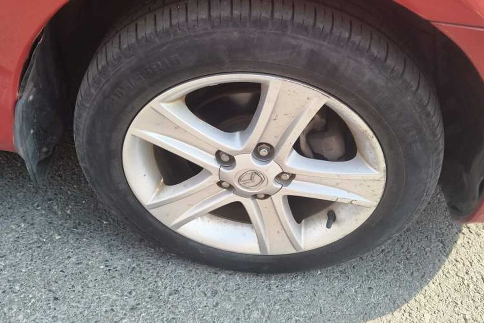 Used Mazda 6 2008 2.0L Automatic Fashion Edition Right Front Wheel Hub