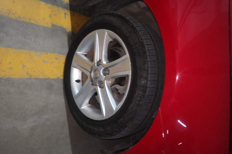 Used Mazda 6 2008 2.0L Automatic Fashion Edition Right Front Wheel Hub