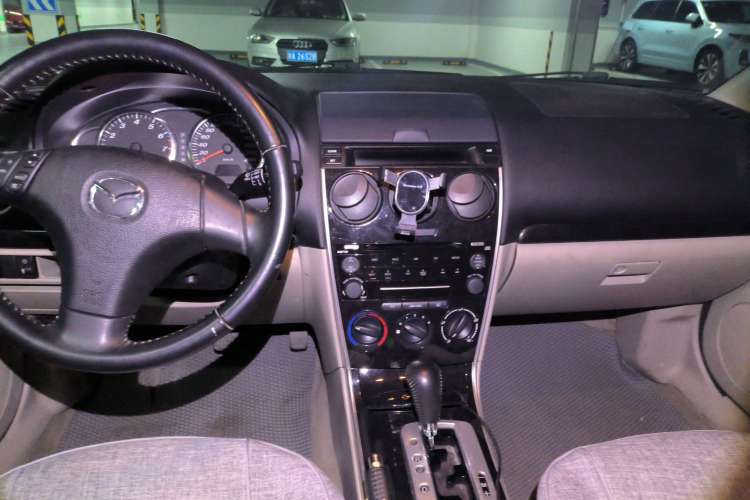 Used Mazda 6 2008 2.0L Automatic Fashion Edition Center Console