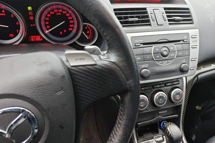 Used Mazda 6 2009 2.5L Automatic Prestige Edition Audio And AC Panel