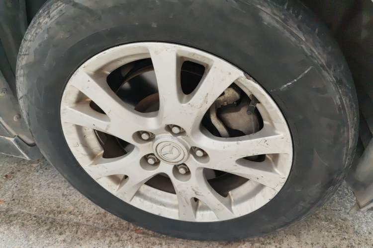 Used Mazda 6 2009 2.5L Automatic Prestige Edition Right Front Wheel Hub