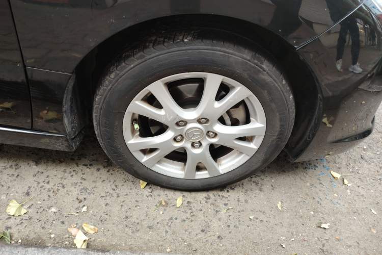 Used Mazda 6 2009 2.5L Automatic Supreme Edition Right Front Wheel Hub