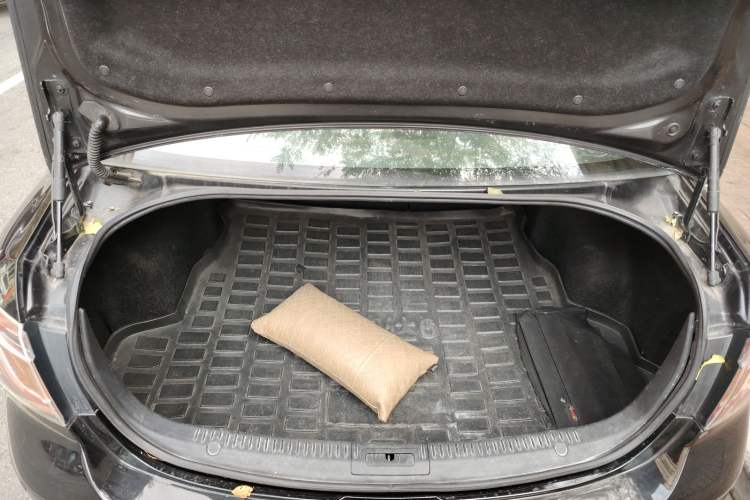 Used Mazda 6 2009 2.5L Automatic Supreme Edition Trunk