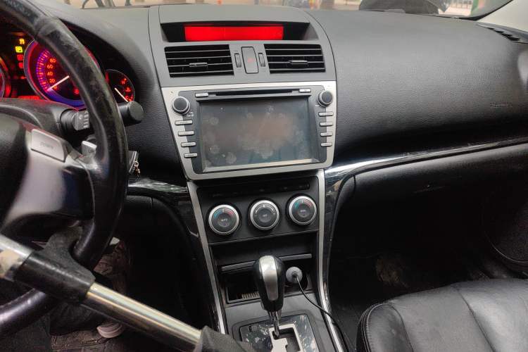 Used Mazda 6 2009 2.5L Automatic Prestige Edition Audio And AC Panel