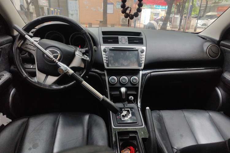 Used Mazda 6 2009 2.5L Automatic Prestige Edition Center Console