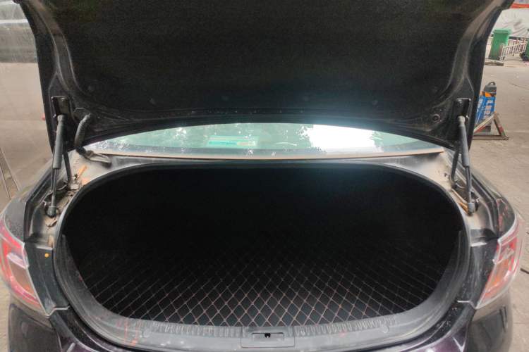 Used Mazda 6 2009 2.5L Automatic Prestige Edition Trunk