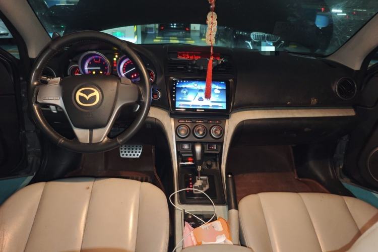 Used Mazda 6 2009 2.5L Automatic Supreme Edition Center Console