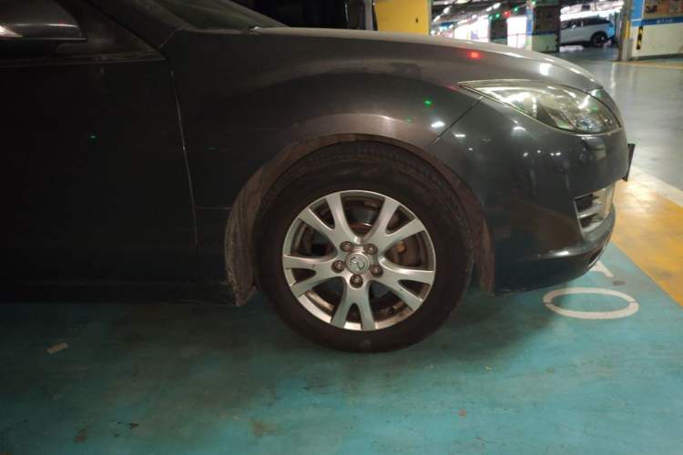 Used Mazda 6 2009 2.5L Automatic Supreme Edition Right Front Wheel Hub