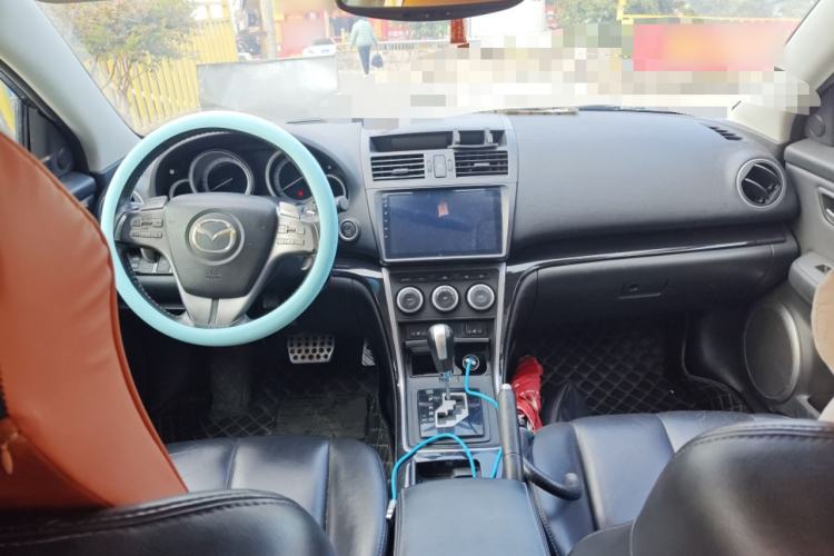 Used Mazda 6 2009 2.5L Automatic Supreme Edition Center Console