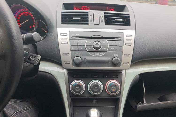 Used Mazda 6 2009 2.5L Automatic Prestige Edition Audio And AC Panel