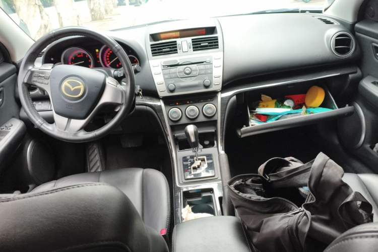 Used Mazda 6 2009 2.5L Automatic Prestige Edition Center Console
