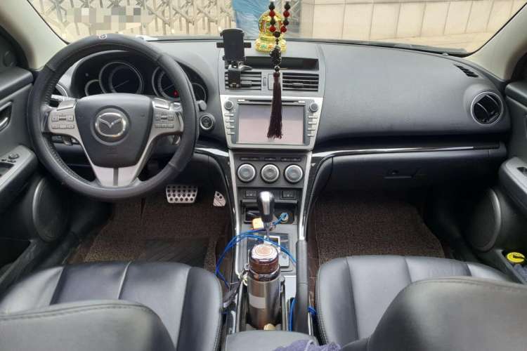 Used Mazda 6 2009 2.5L Automatic Supreme Edition Center Console