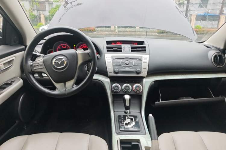 Used Mazda 6 2009 2.5L Automatic Prestige Edition Center Console