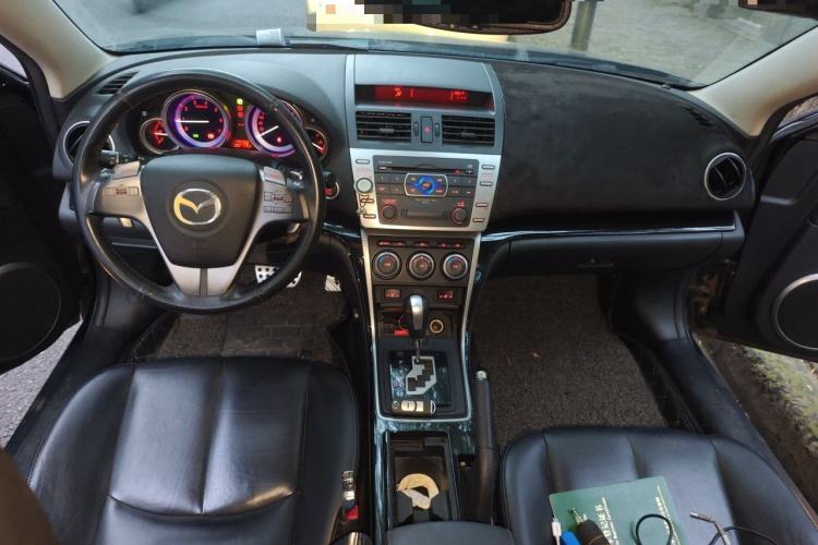 Used Mazda 6 2009 2.5L Automatic Supreme Edition Center Console
