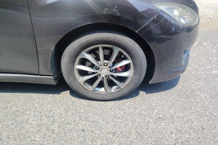 Used Mazda 6 2009 2.5L Automatic Prestige Edition Right Front Wheel Hub