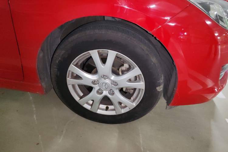 Used Mazda 6 2009 2.5L Automatic Supreme Edition Right Front Wheel Hub