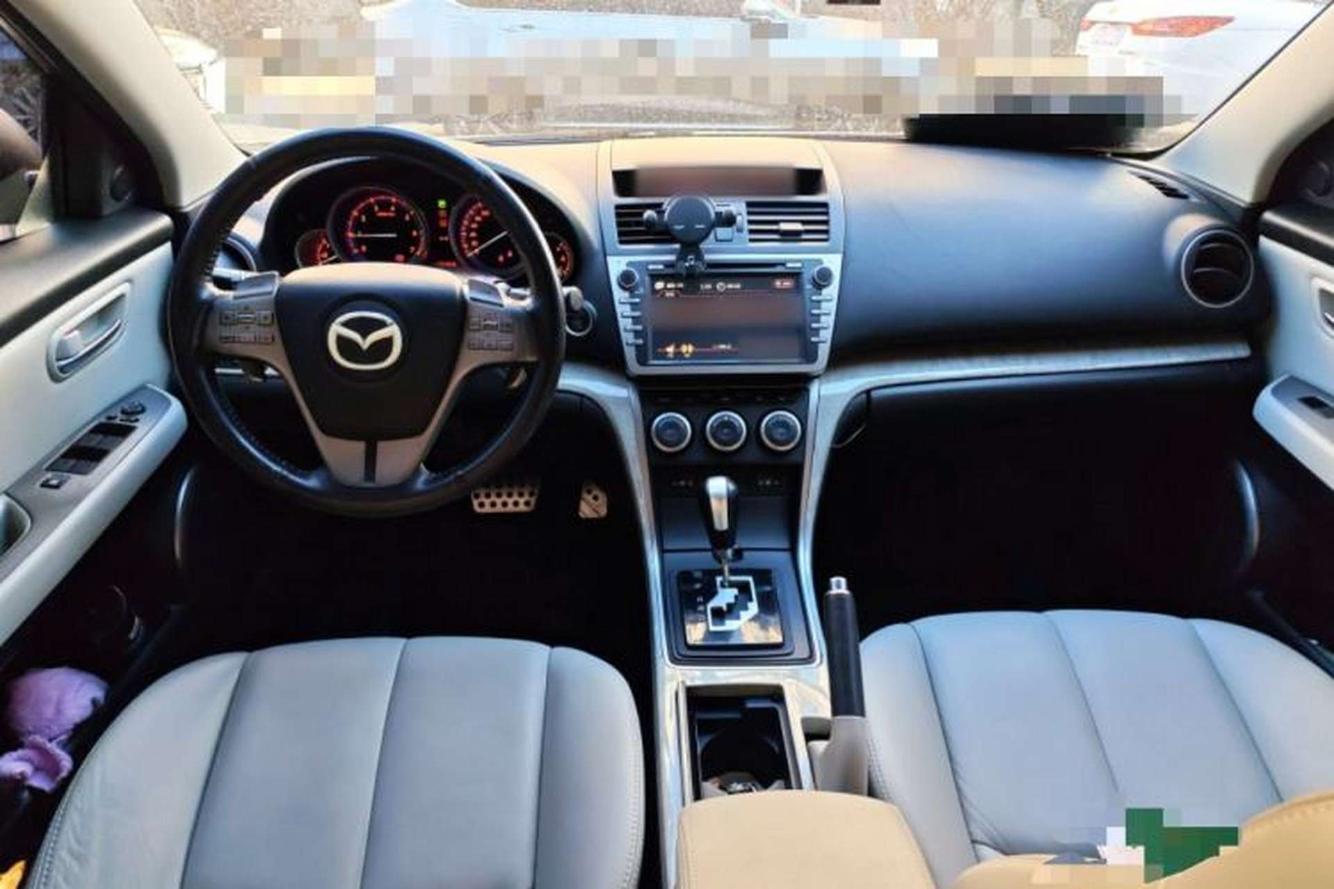 Used Mazda 6 2009 2.5L Automatic Supreme Edition Center Console