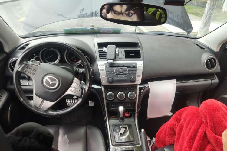 Used Mazda 6 2010 Coupe 2.5L Automatic Supreme Edition Center Console