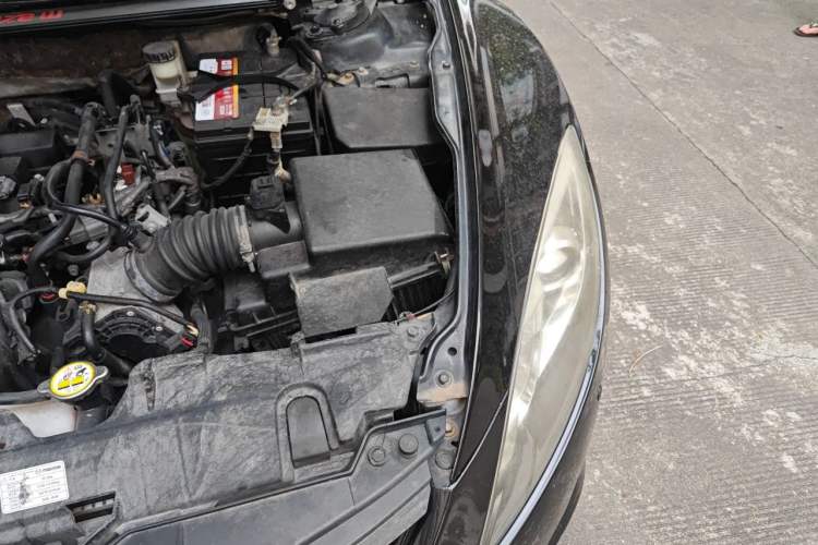 Used Mazda 6 2010 Coupe 2.0L Automatic Luxury Edition Engine Bay Left
