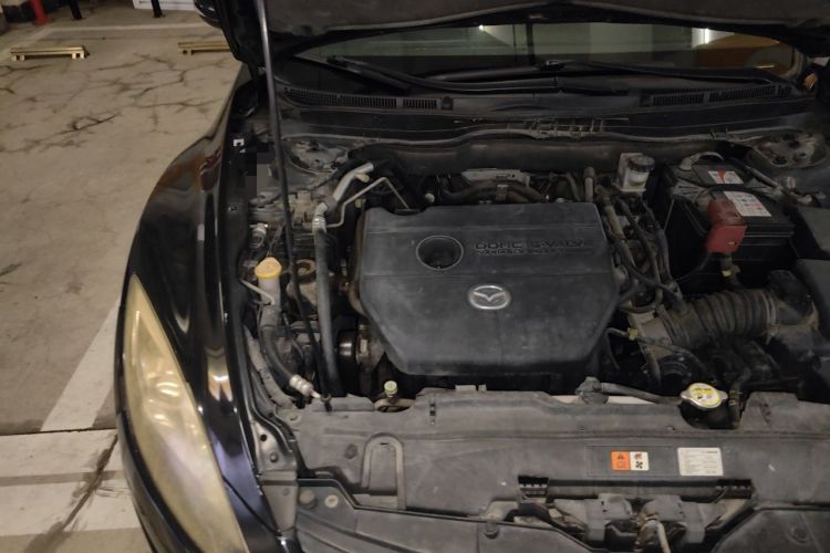 Used Mazda 6 2010 Coupe 2.0L Automatic Luxury Edition Engine Bay Right