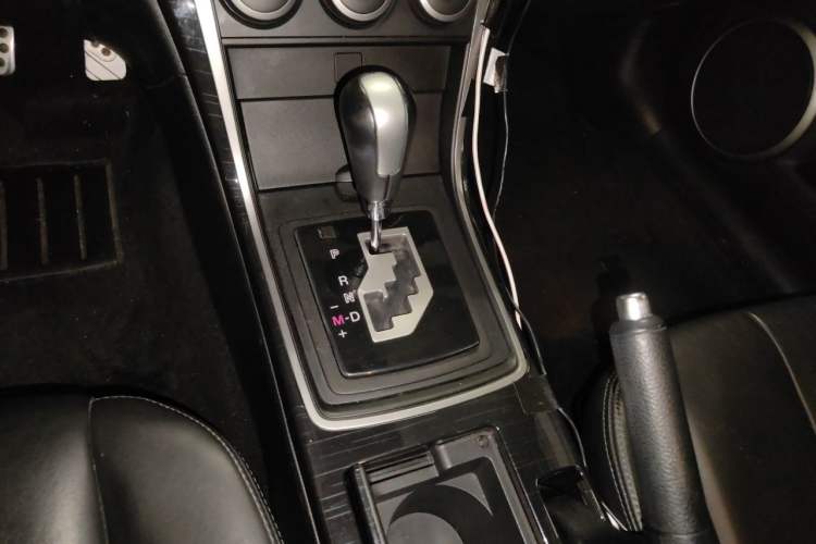 Used Mazda 6 2010 Coupe 2.0L Automatic Luxury Edition Gear Lever