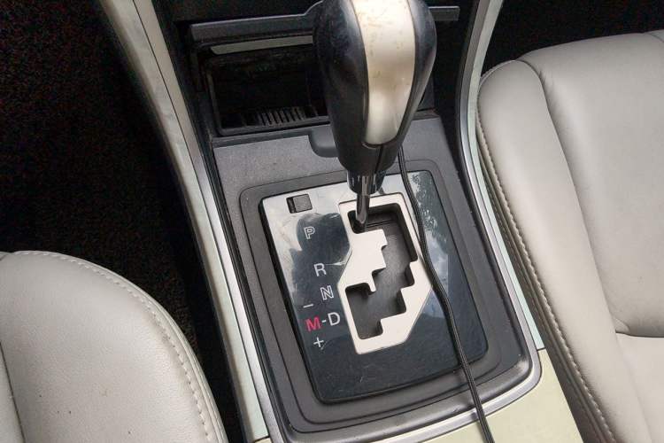 Used Mazda 6 2010 2.0L Automatic Luxury Edition Gear Lever