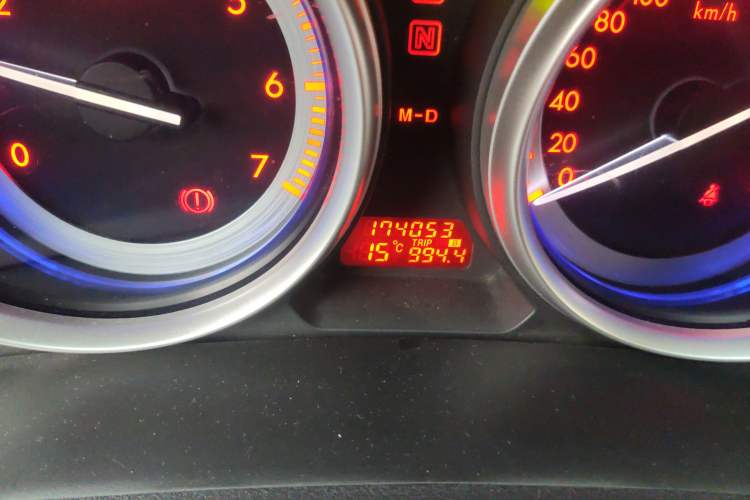 Used Mazda 6 2010 Coupe 2.5L Automatic Supreme Edition Odometer Close Up