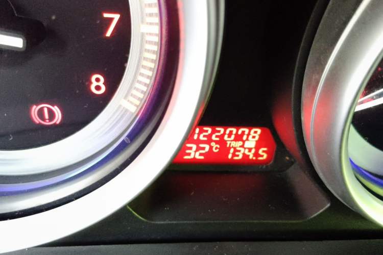 Used Mazda 6 2010 2.0L Manual Transmission Odometer Close Up