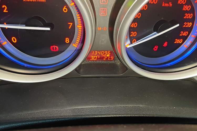 Used Mazda 6 2010 Coupe 2.0L Automatic Luxury Edition Odometer Close Up