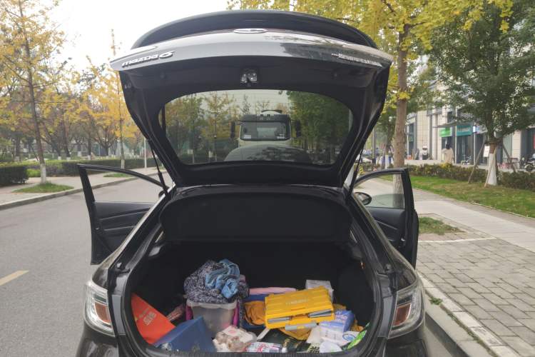 Used Mazda 6 2010 Coupe 2.5L Automatic Supreme Edition Trunk