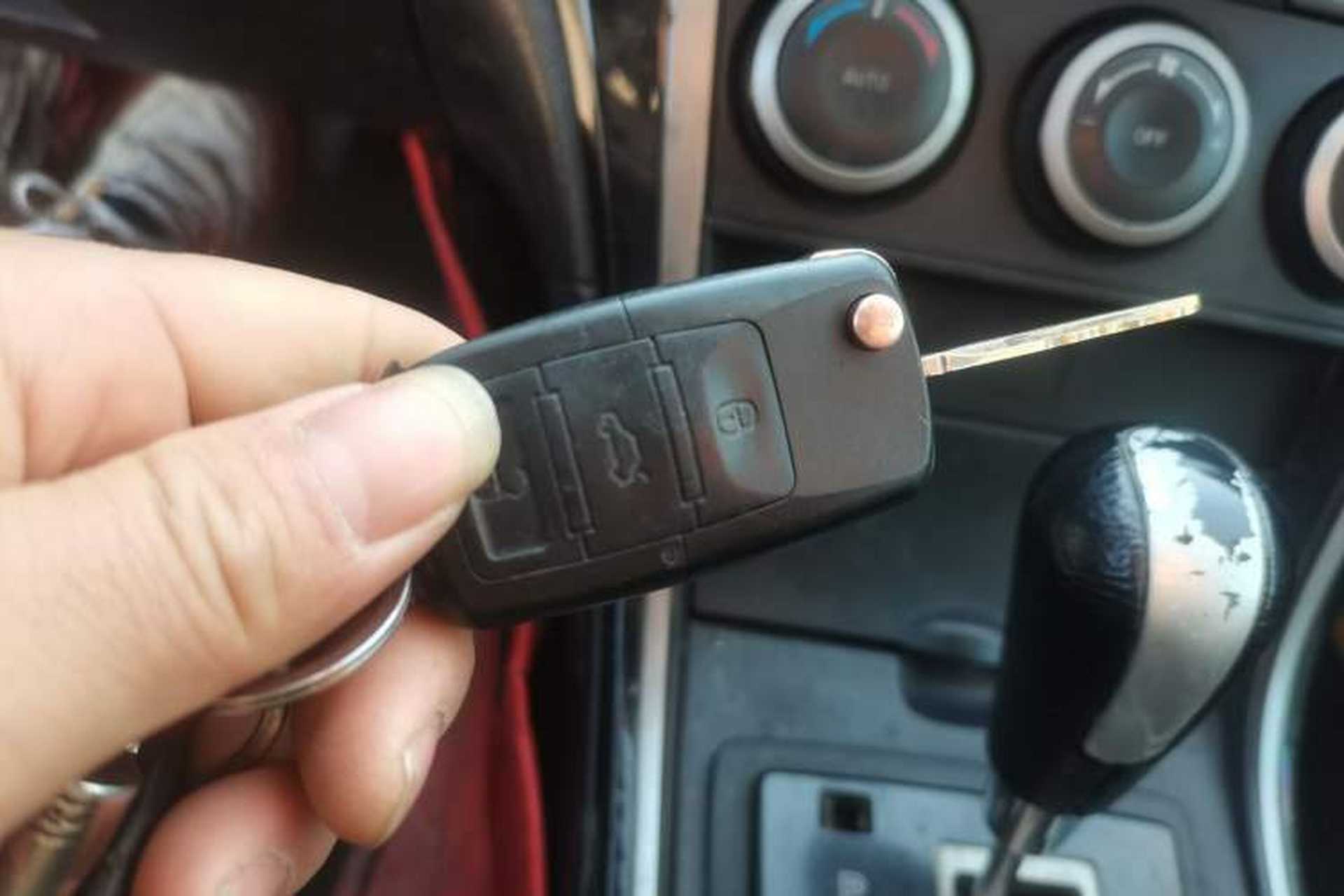 Used Mazda 6 2010 Coupe 2.5L Automatic Supreme Edition Vehicle Key