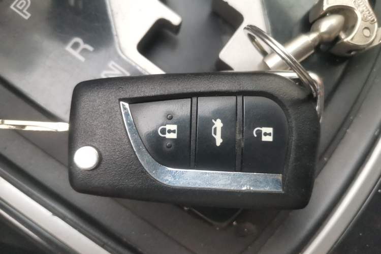 Used Mazda 6 2010 Coupe 2.0L Automatic Luxury Edition Vehicle Key