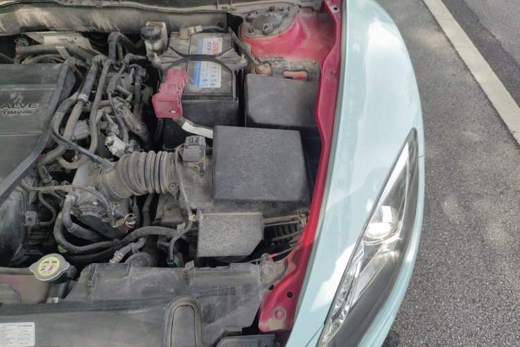 Used Mazda 6 2010 Coupe 2.5L Automatic Supreme Edition Engine Bay Left