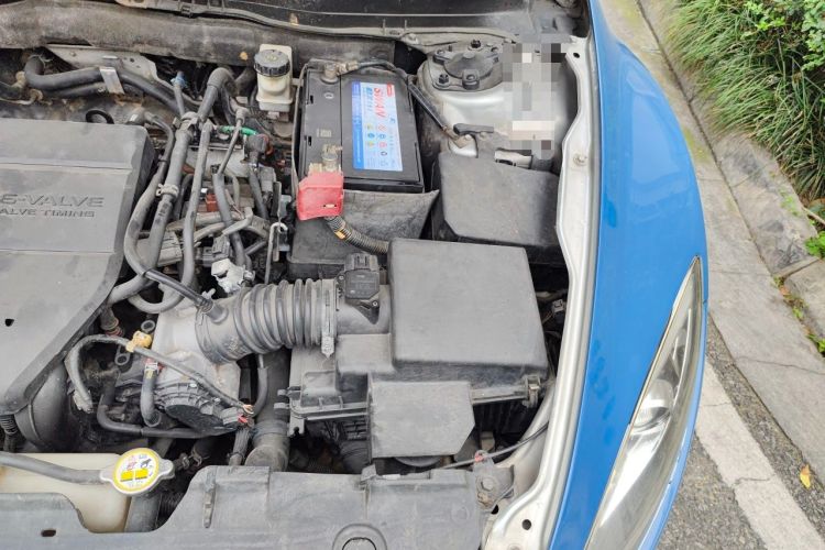 Used Mazda 6 2010 2.0L Automatic Luxury Edition Engine Bay Left