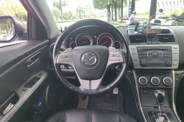 Used Mazda 6 2010 Coupe 2.5L Automatic Supreme Edition Steering Wheel
