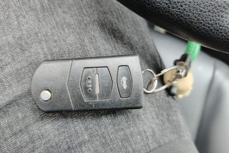 Used Mazda 6 2010 2.0L Automatic Luxury Edition Vehicle Key